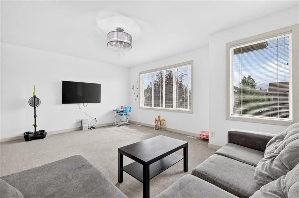 60 Everoak Close Sw, Calgary, AB