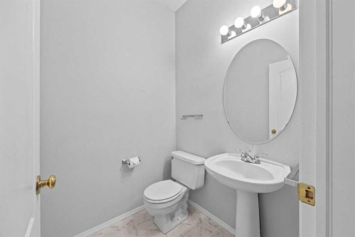 15 Hidden Ranch Crescent Nw, Calgary, AB 