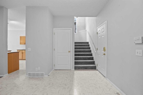 15 Hidden Ranch Crescent Nw, Calgary, AB 