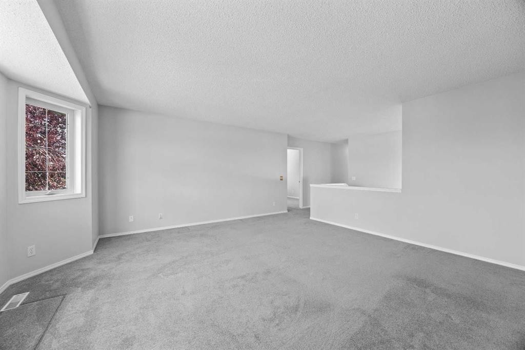 15 Hidden Ranch Crescent Nw, Calgary, AB