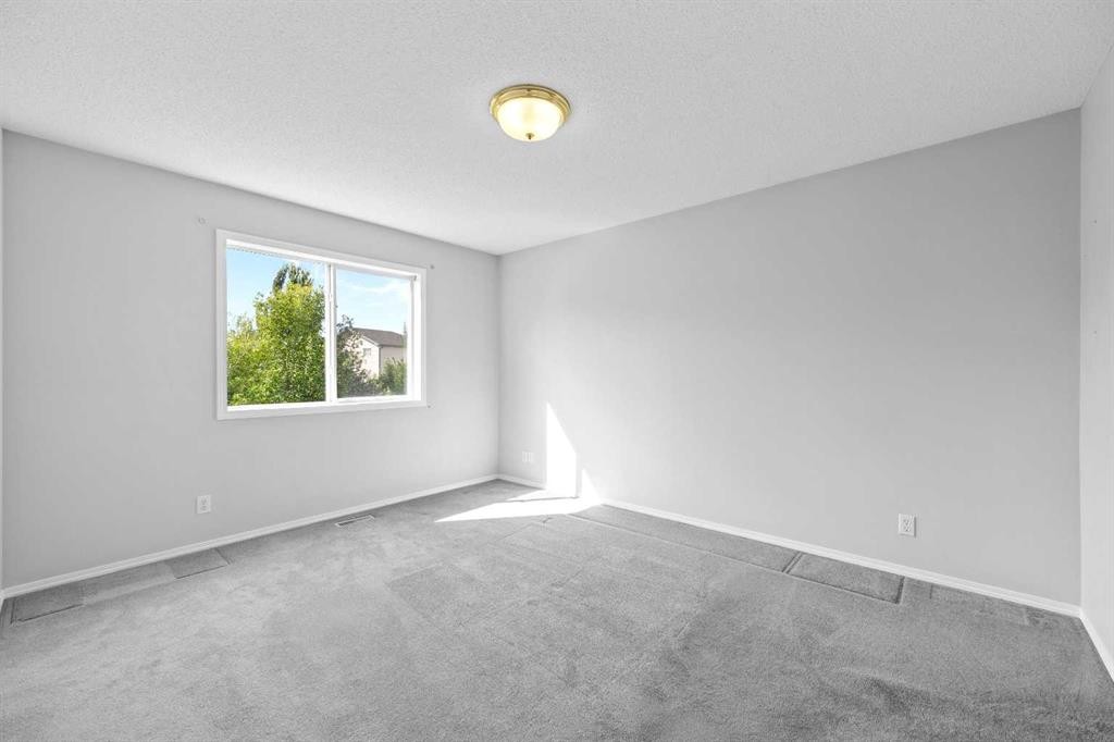 15 Hidden Ranch Crescent Nw, Calgary, AB