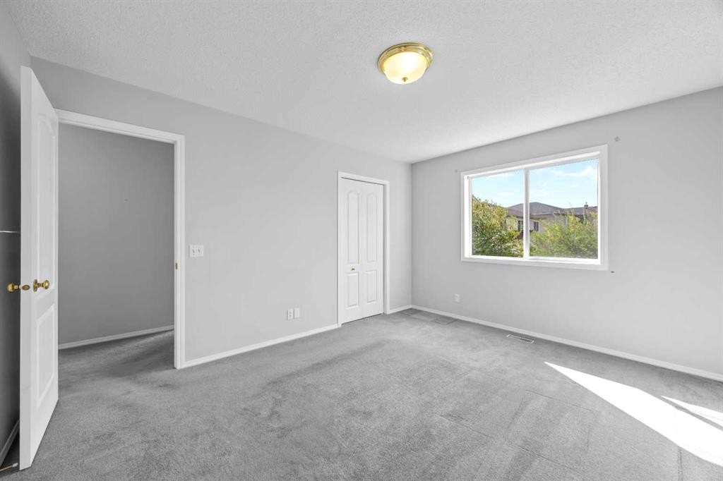 15 Hidden Ranch Crescent Nw, Calgary, AB