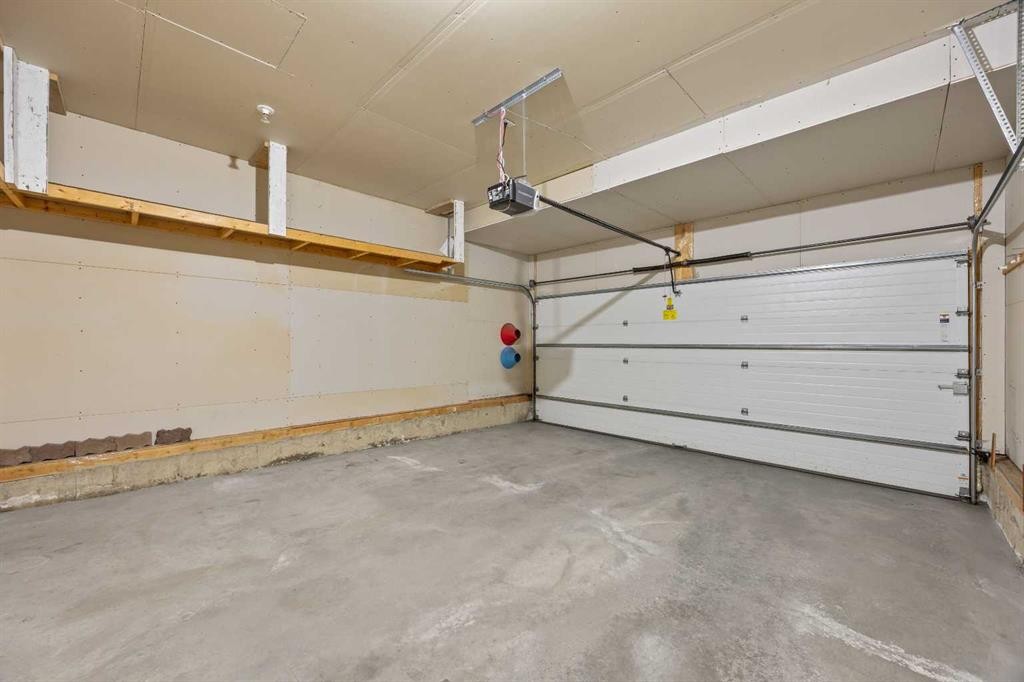 15 Hidden Ranch Crescent Nw, Calgary, AB