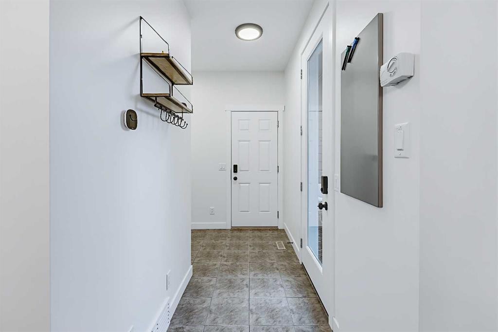 91 Masters Avenue Se, Calgary, AB