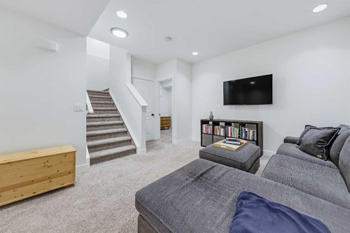 91 Masters Avenue Se, Calgary, AB 