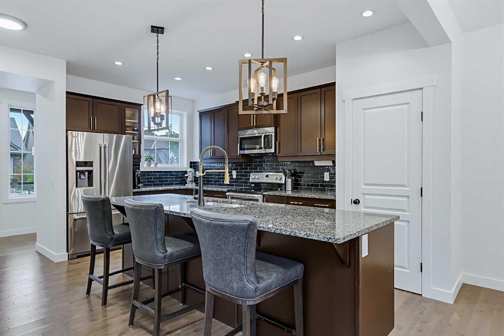 91 Masters Avenue Se, Calgary, AB