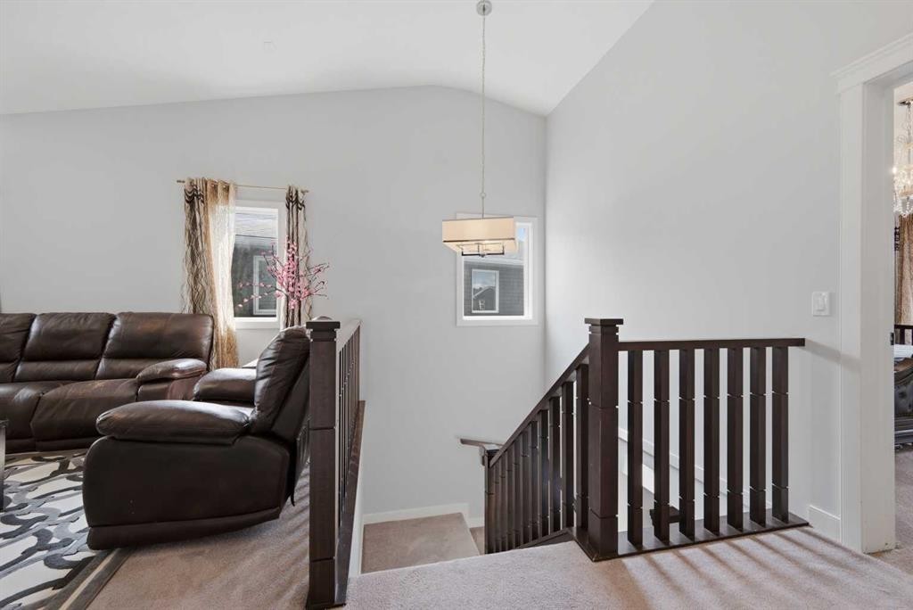 21 Redstone Heath Ne, Calgary, AB