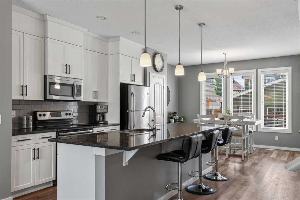 287 Mahogany Heights Se, Calgary, AB