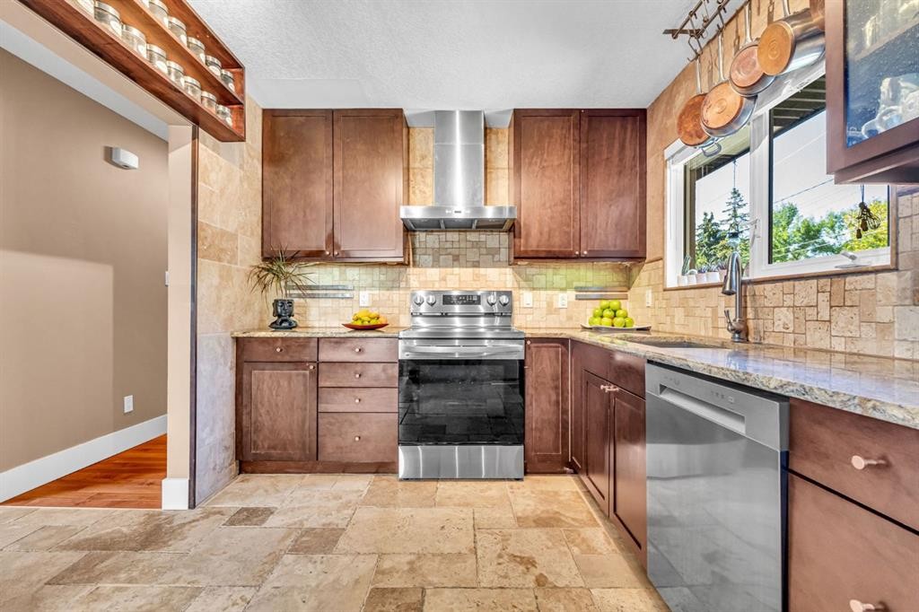 7207 Fleetwood Drive Se, Calgary, AB
