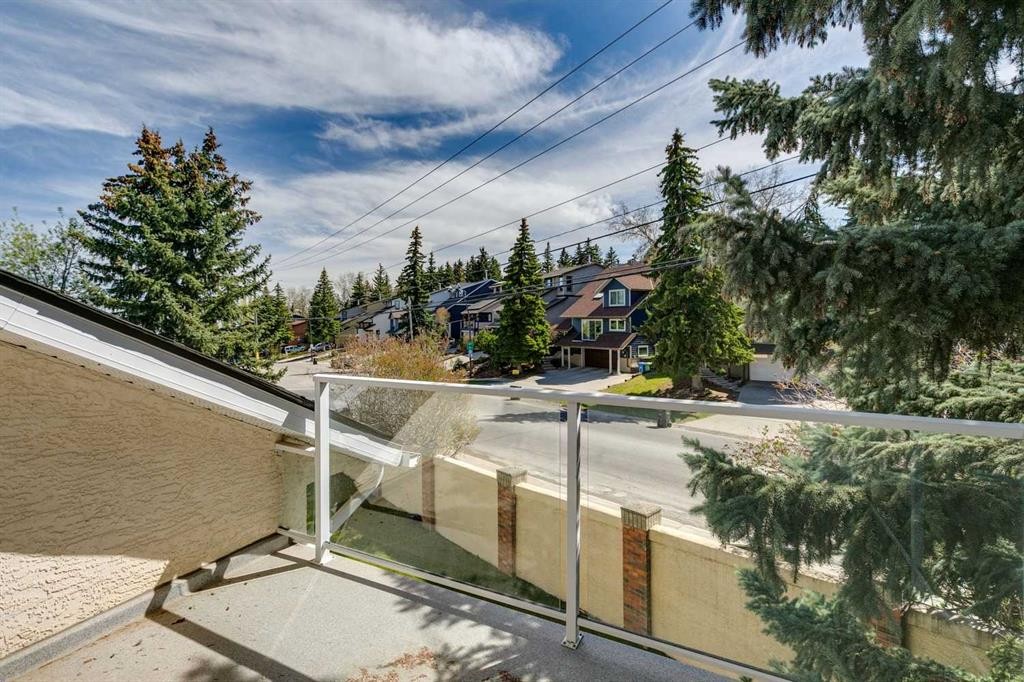 328 Prominence Heights Sw, Calgary, AB