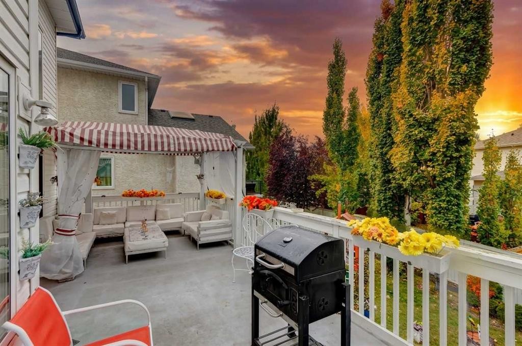 1121 Sierra Morena Court Sw, Calgary, AB