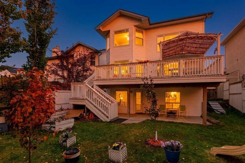 1121 Sierra Morena Court Sw, Calgary, AB