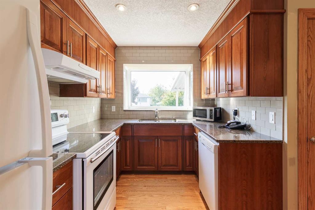 346 Rundleview Drive Ne, Calgary, AB