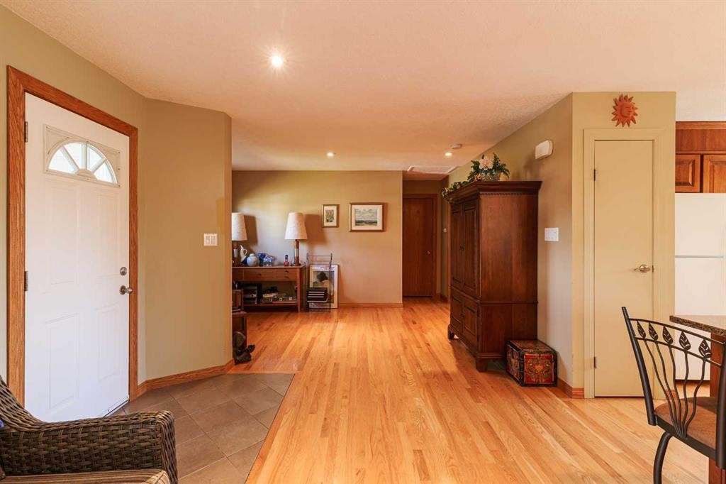 346 Rundleview Drive Ne, Calgary, AB