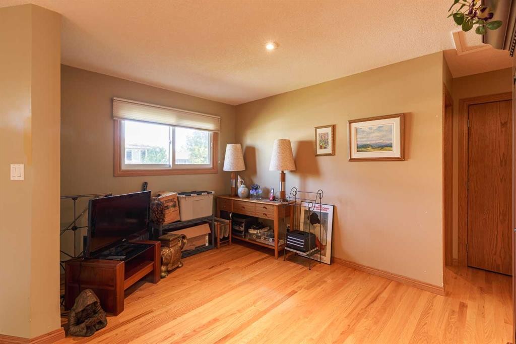 346 Rundleview Drive Ne, Calgary, AB