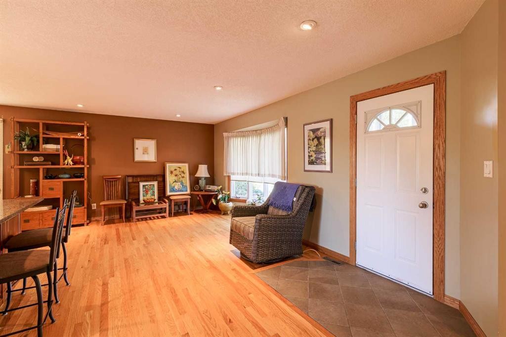 346 Rundleview Drive Ne, Calgary, AB