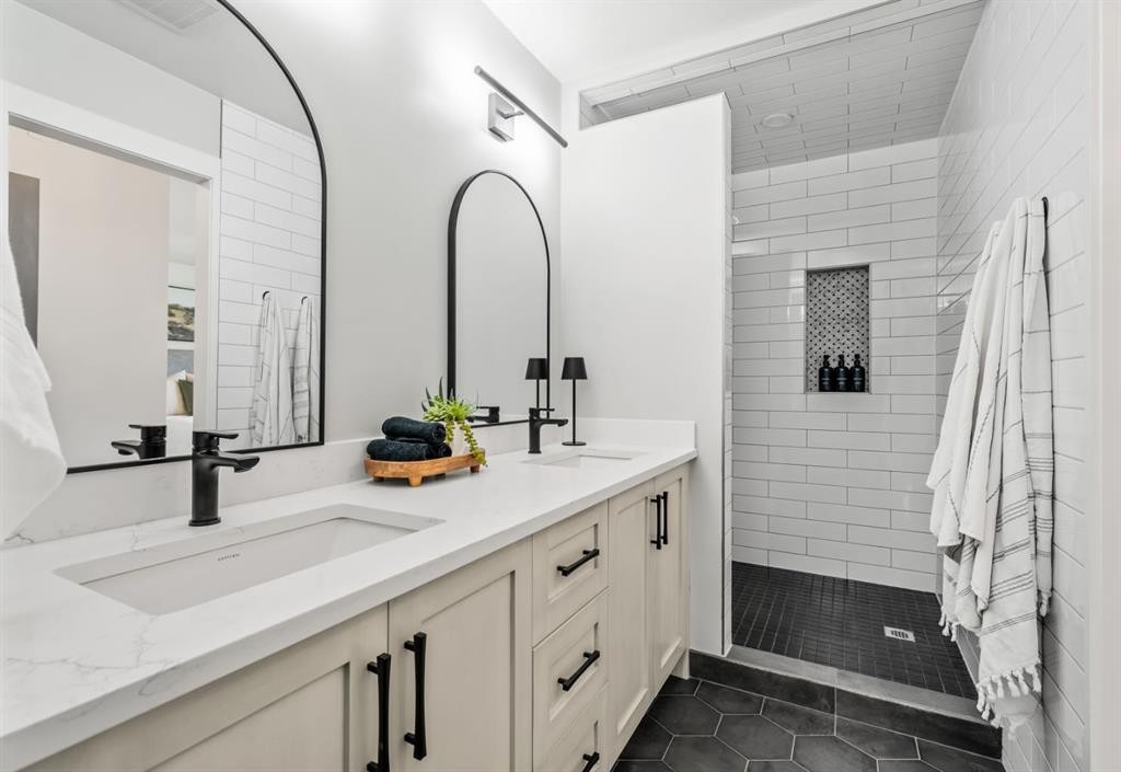 10832 Mapleford Road Se, Calgary, AB