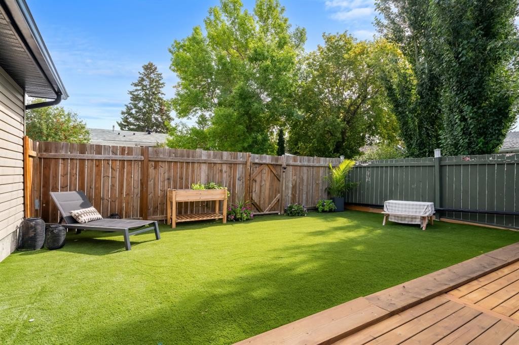 10832 Mapleford Road Se, Calgary, AB