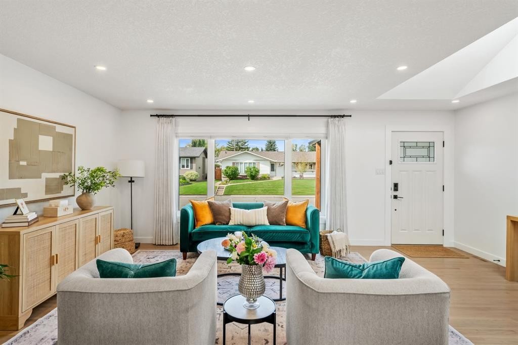 10832 Mapleford Road Se, Calgary, AB