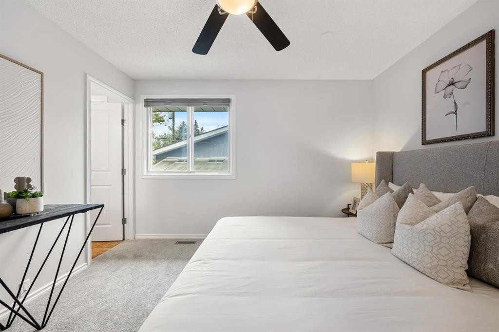 839 Lake Twintree Crescent Se, Calgary, AB