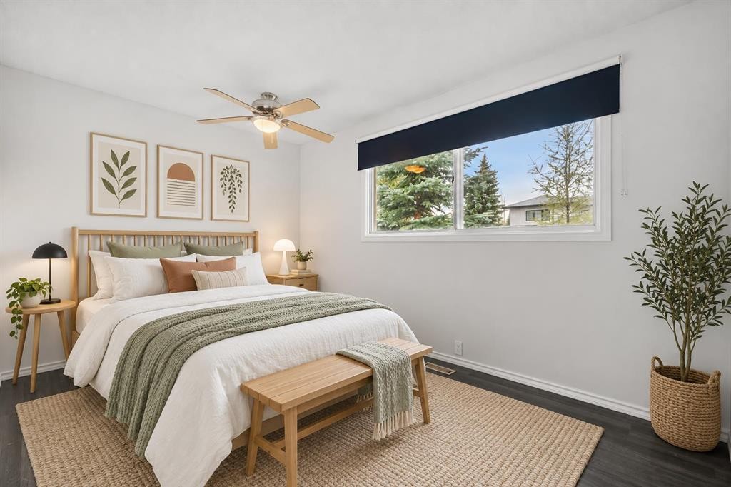 839 Lake Twintree Crescent Se, Calgary, AB