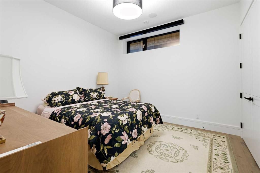 2407 31 Avenue Sw, Calgary, AB