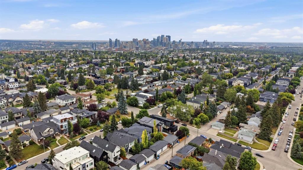 2407 31 Avenue Sw, Calgary, AB