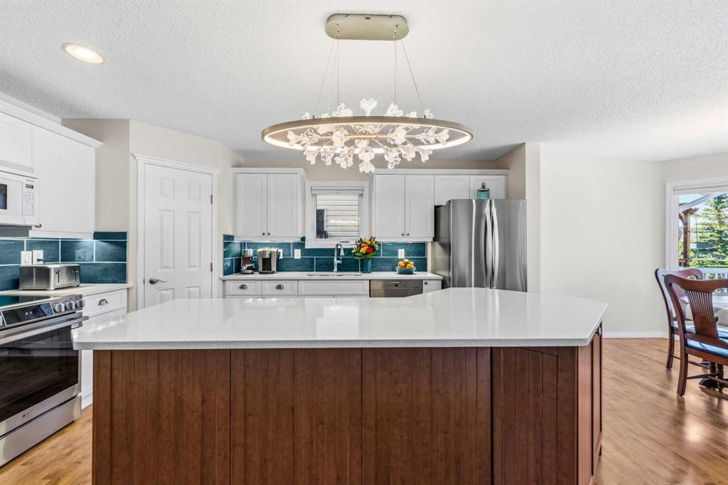 144 Shawbrooke Manor Sw, Calgary, AB