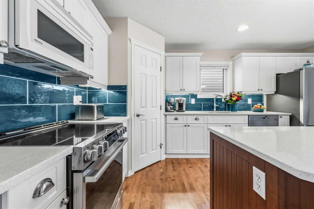144 Shawbrooke Manor Sw, Calgary, AB