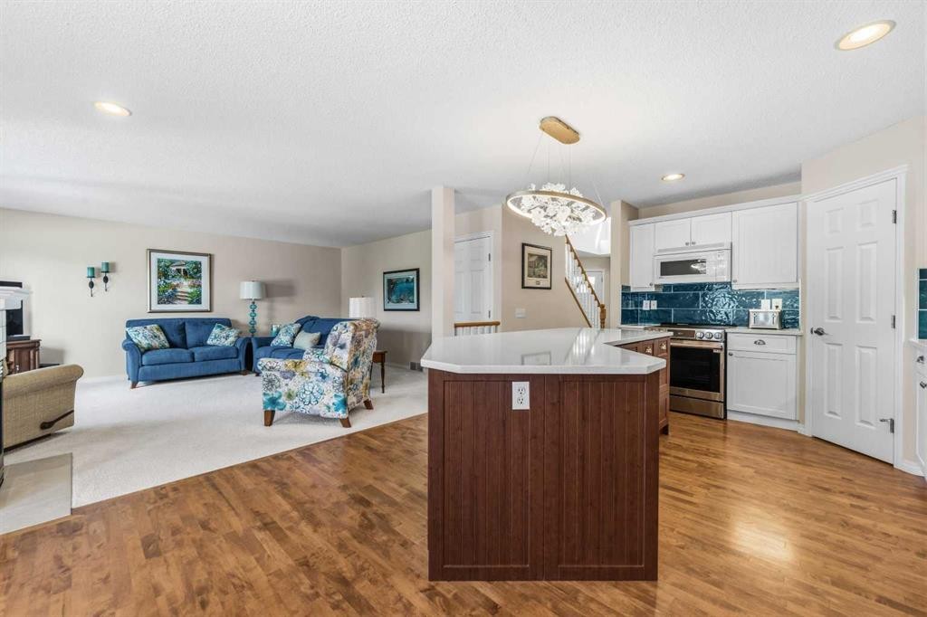 144 Shawbrooke Manor Sw, Calgary, AB