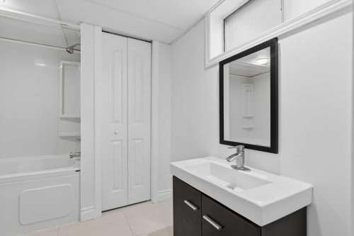 148 Cantrell Drive Sw, Calgary, AB 