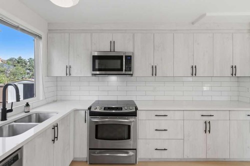 148 Cantrell Drive Sw, Calgary, AB 