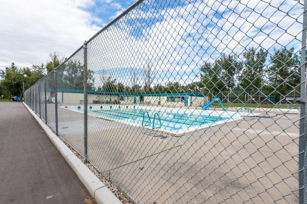 3617 3 Street Sw, Calgary, AB