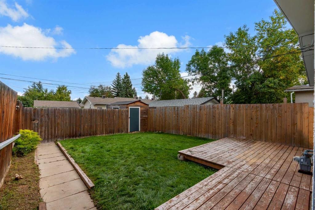 6326 37 Street Sw, Calgary, AB