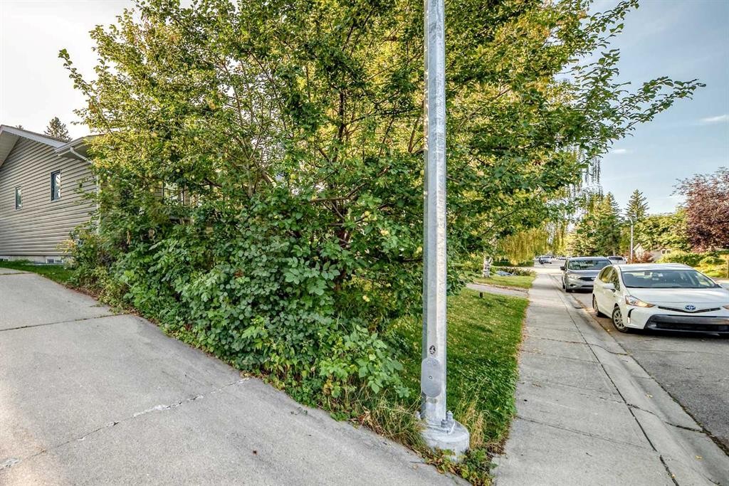 5112 Viceroy Drive Nw, Calgary, AB