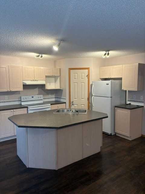 140 Tuscany Ridge View Nw, Calgary, AB