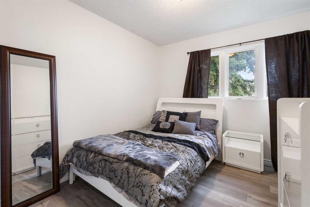 100 Marbrooke Circle Ne, Calgary, AB