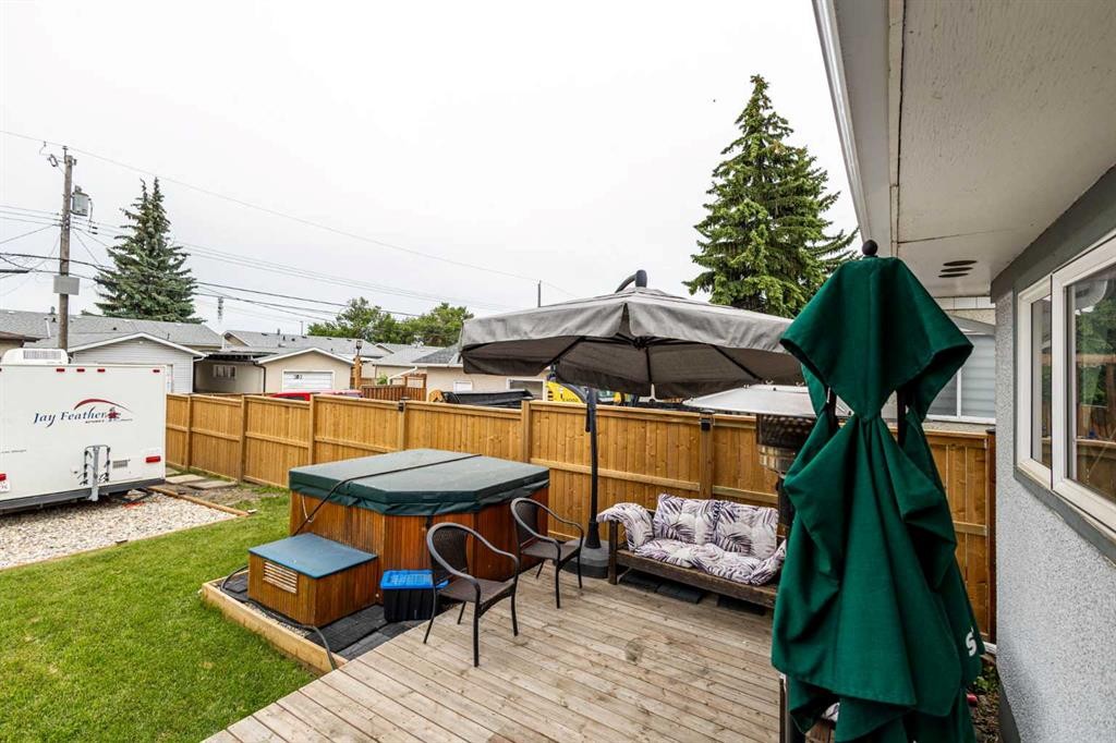 100 Marbrooke Circle Ne, Calgary, AB