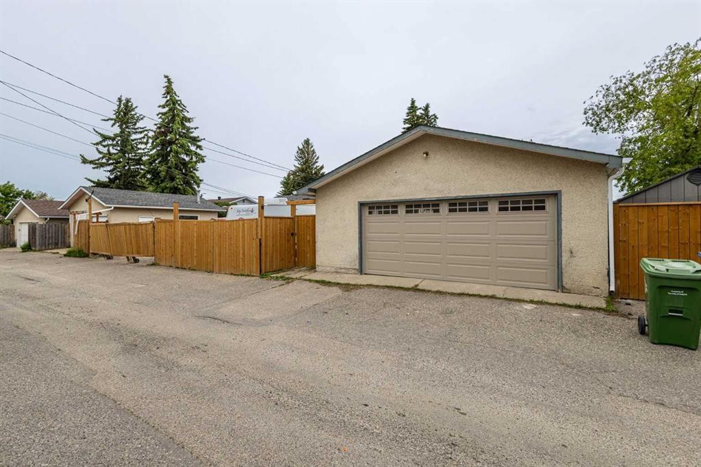 100 Marbrooke Circle Ne, Calgary, AB