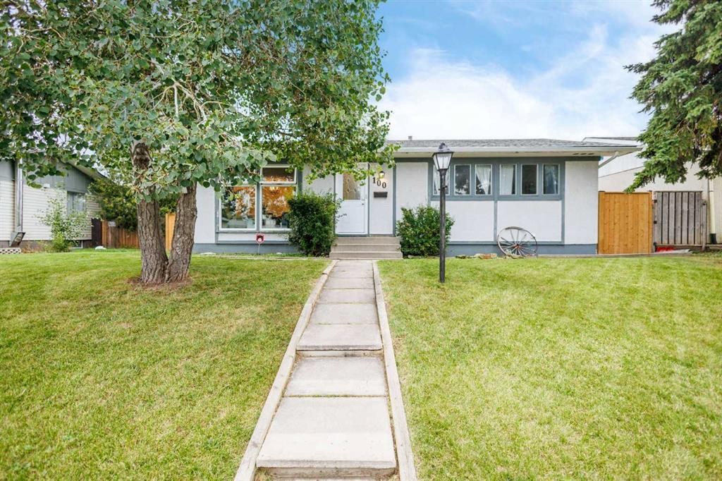 100 Marbrooke Circle Ne, Calgary, AB