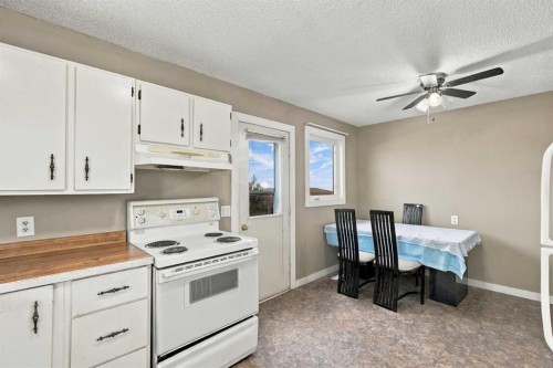 64 Castlebrook Rise Ne, Calgary, AB 