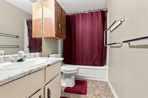 64 Castlebrook Rise Ne, Calgary, AB 