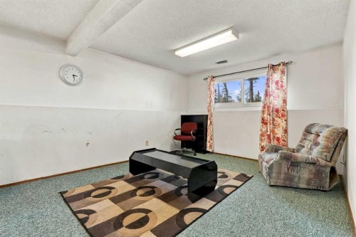 64 Castlebrook Rise Ne, Calgary, AB 