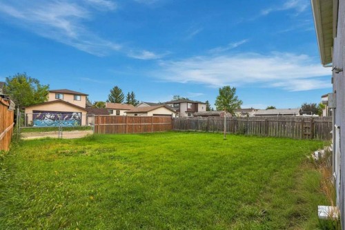 64 Castlebrook Rise Ne, Calgary, AB 