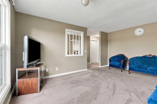 64 Castlebrook Rise Ne, Calgary, AB 