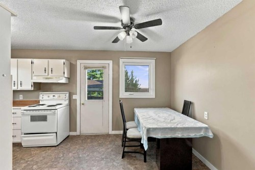 64 Castlebrook Rise Ne, Calgary, AB 