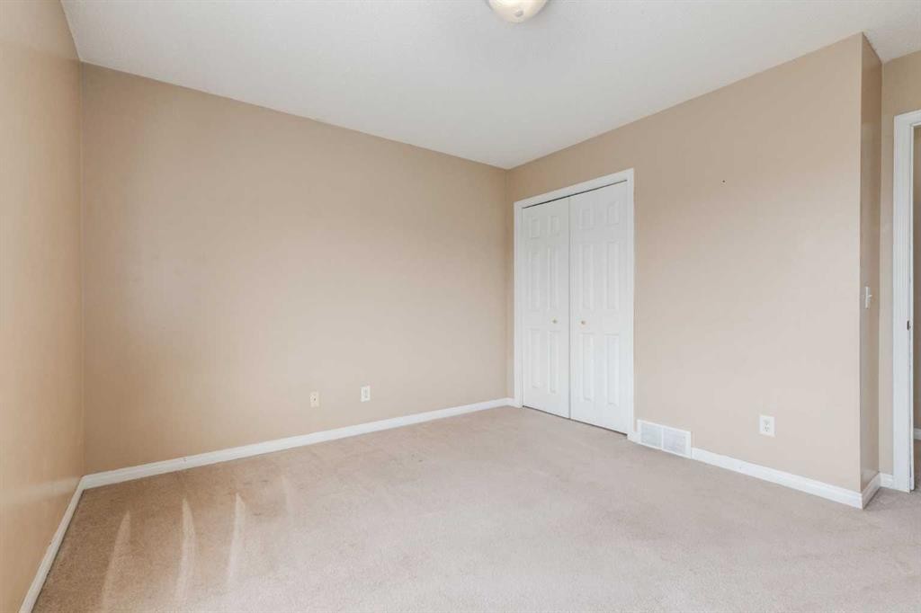 109 Hidden Creek Gardens Nw, Calgary, AB