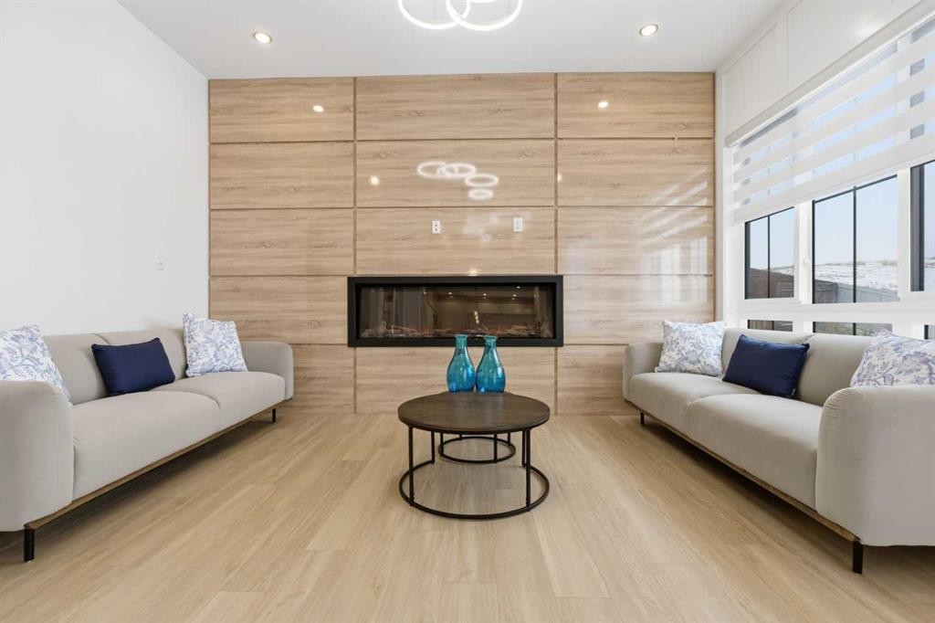 230 Royal Birch View Nw, Calgary, AB