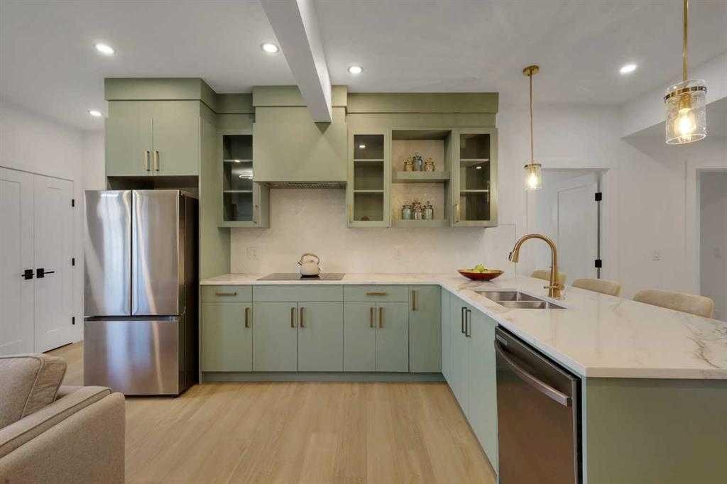 230 Royal Birch View Nw, Calgary, AB