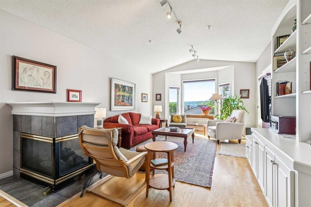 65 Scimitar Heath Nw, Calgary, AB
